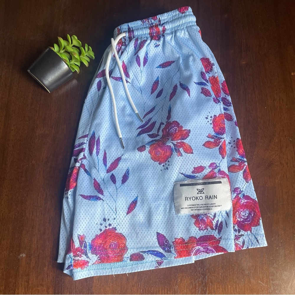 Ryoko Rain Blue Shorts With Roses Floral Print Size XL - Picture 13 of 13